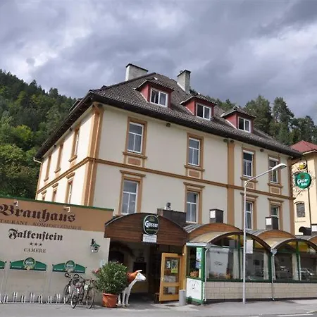לינה וארוחת בוקר Brauhaus Falkenstein 3*